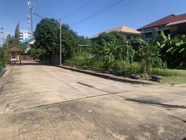  ขายต่ำกว่าราคาประเมินที่ดินขายที่ดินเปล่าโครงการหมู่บ้านปาริชาต คลองสี่