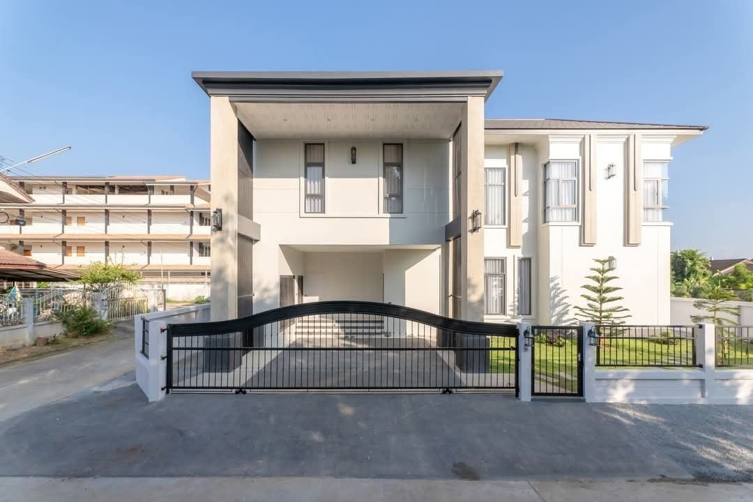 Modern classic Pool villa ราคาพิเศษ 11.9 ล้าน 100 ตรว. แม่เหียะ #อำเภอเมือง บ้านเดี่ยวหลังใหญ่ 2 ชั้น ตกแต่งครบ Fully Furnish พร้อมเข้าอยู่