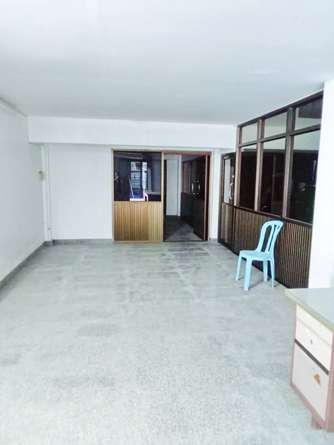 สะพานตากสิน 750 ม.ห้องเช่า 1 ห้องนอน 1 ห้องน้ำ ใกล้หัวลำโพง 1 กม. 53 ตร.ม.ทำเลใจกลางบางรัก และแหล่งธุรกิจที่สำคัญ