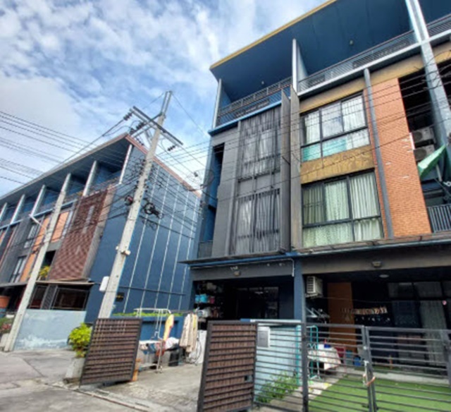แจ้งวัฒนะ31-37 ให้เช่าทาวน์โฮม 3.5 ชั้น 21 ตร.วา. 221ตร.ม.3ปีมีครั้ง MRT เมืองทองธานี300 ม. 3 นอน 3 น้ำ รร.นานาชาติกรุงเทพ  