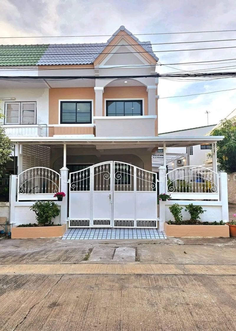 A21 หมู่บ้านบัวทองธานี หลังมุม รีโนเวทใหม่พร้อมอยู่ ตรงข้ามสมบัติบุรี โครงการติดถนนกาญจนาภิเษก