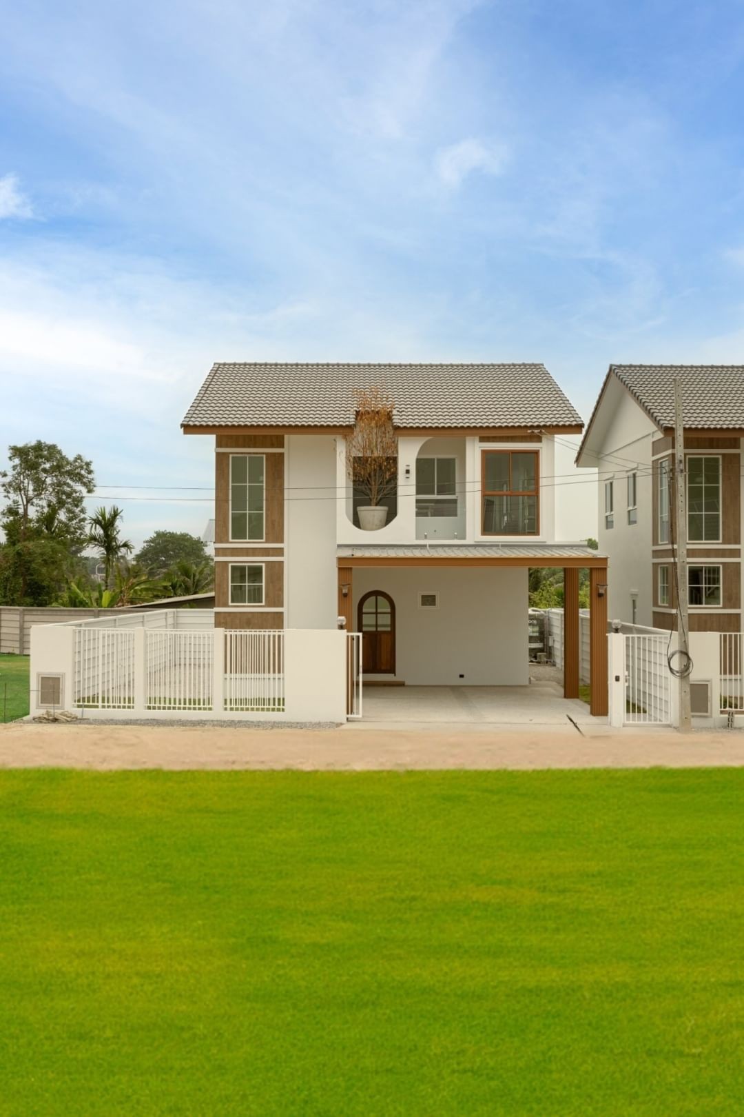 บ้านสวย ดีไซน์เก๋ #หลังสุดท้าย ราคาพิเศษ 3.3X ล้าน 50.50 ตรว. #สันผักหวาน #หางดง #สไตล์มินิมอล ตกแต่งครบ เข้าเมืองเพียง 15 นาที