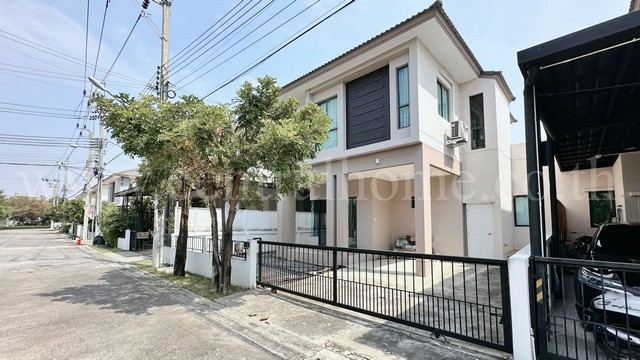 บ้านแฝด ธนาฮาบิแทต ราชพฤกษ์ - สิรินธร สภาพดี แปลงใหญ่ มีพื้นที่ด้านหลัง