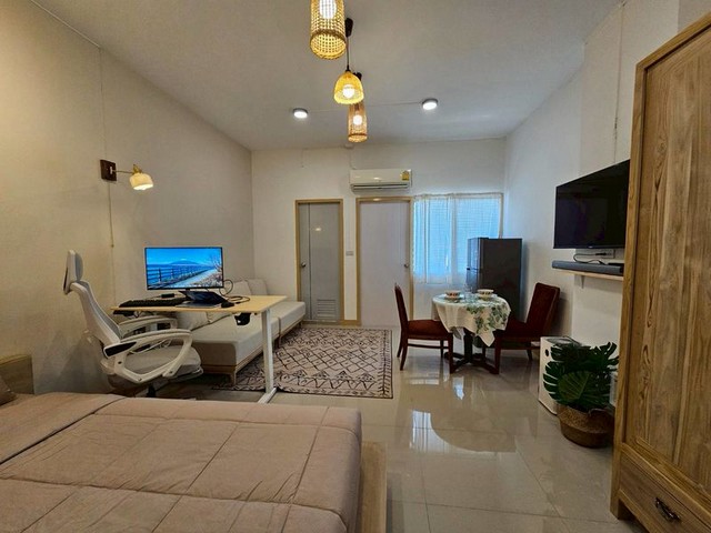 ให้เช่าห้องคอนโดศรีธนา1 ชั้น6 ห้องstudio 26ม. เช่าเดือนละ12,000บ. เฟอร์ครบ วิวดอย ถ.ห้วยแก้ว นิมมาน ต.สุเทพ อ.เมือง เชียงใหม่